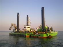 oil-rig-856643_640.jpg